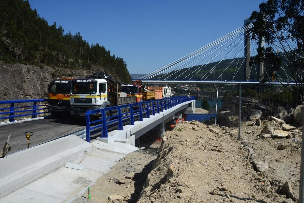 Exitosa prueba de carga en el viaducto de Rande