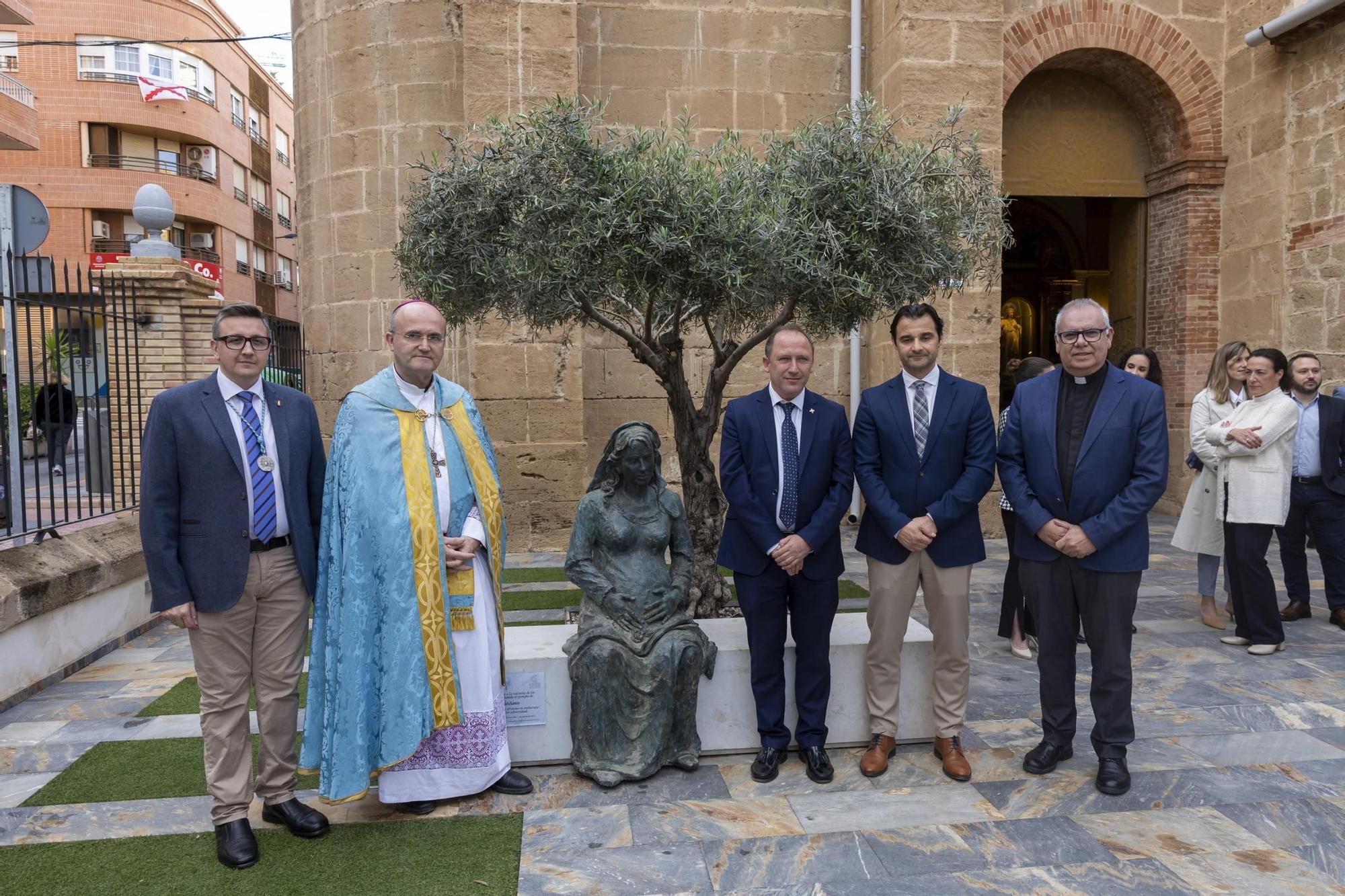 El obispo Munilla acude a la presentación  la Asociación Provida Mater Vitae de Torrevieja