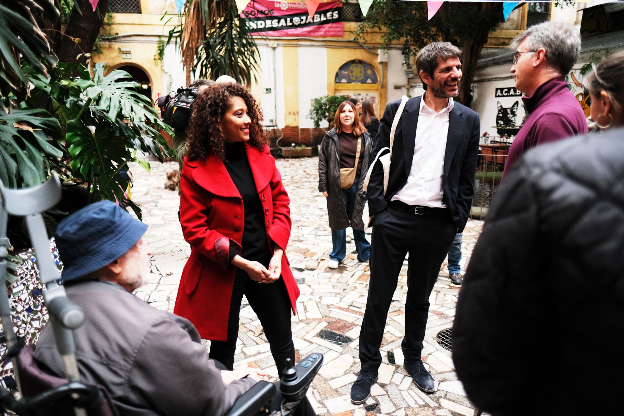 El ministro de Cultura, Ernest Urtasun, visita la Casa Invisible en Málaga capital