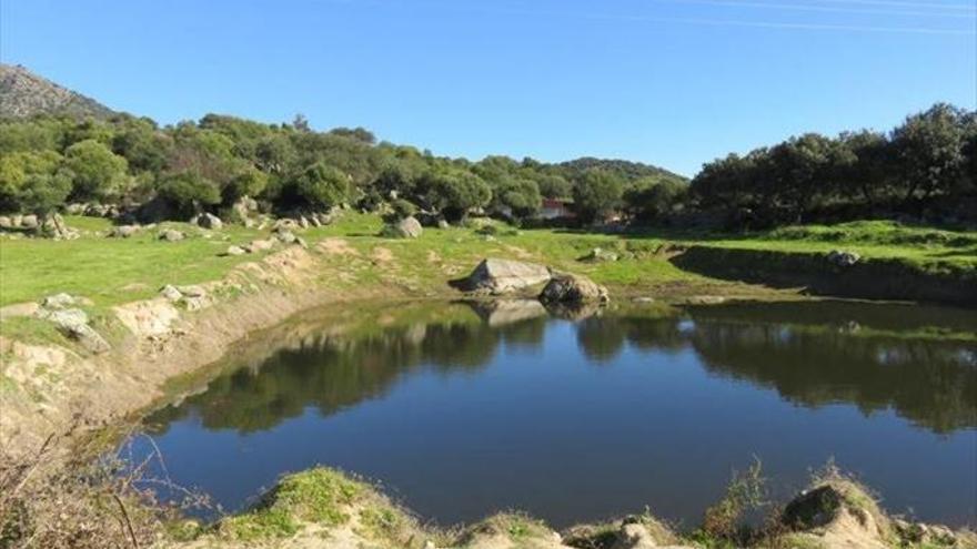 El programa de senderismo 2019 se abre con la ruta por la Sierra de Montánchez