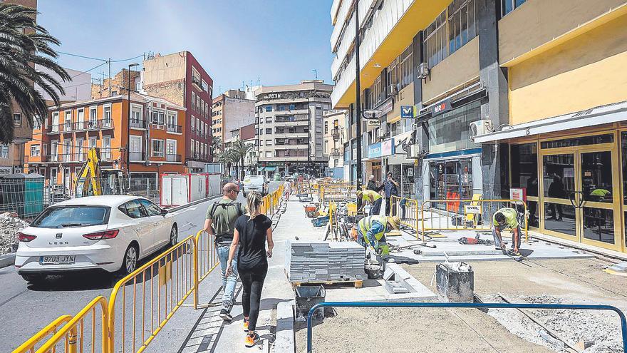 El Ayuntamiento estudia compensar al comercio y la hostelería por las obras del centro de Alicante