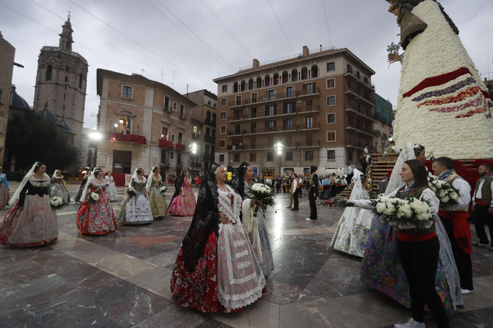 Búscate en el segundo día de ofrenda por la calle de la Paz (entre las 19:00 a las 20:00 horas)