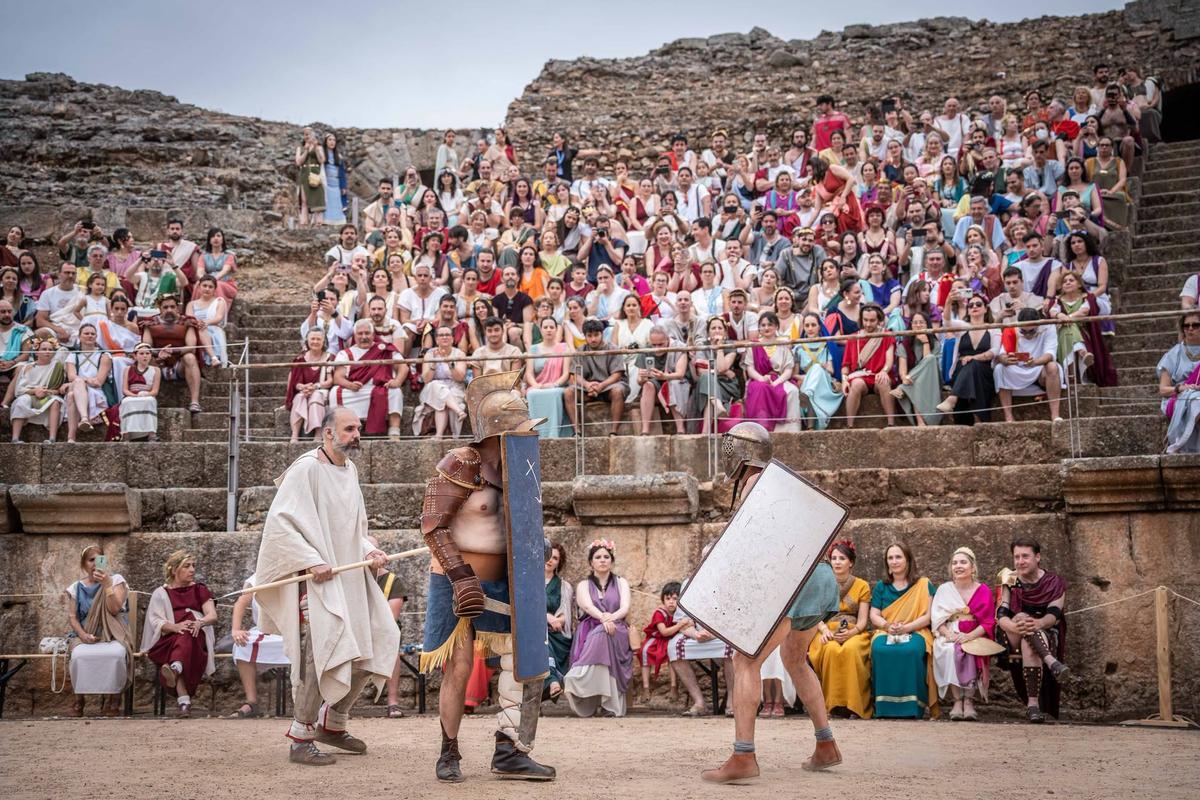 Fotogalería | Emerita Lvdica devuelve el rugido de los gladiadores al Anfiteatro Romano de Mérida