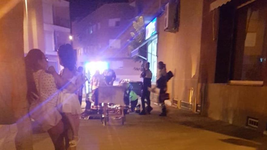 Herida una mujer tras precipitarse de un segundo piso en Totana