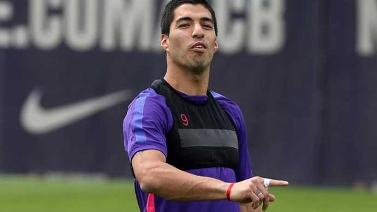 Luis Suárez durante un momento del entrenamiento tras el Barça-Bayern de la Champions 2014-15