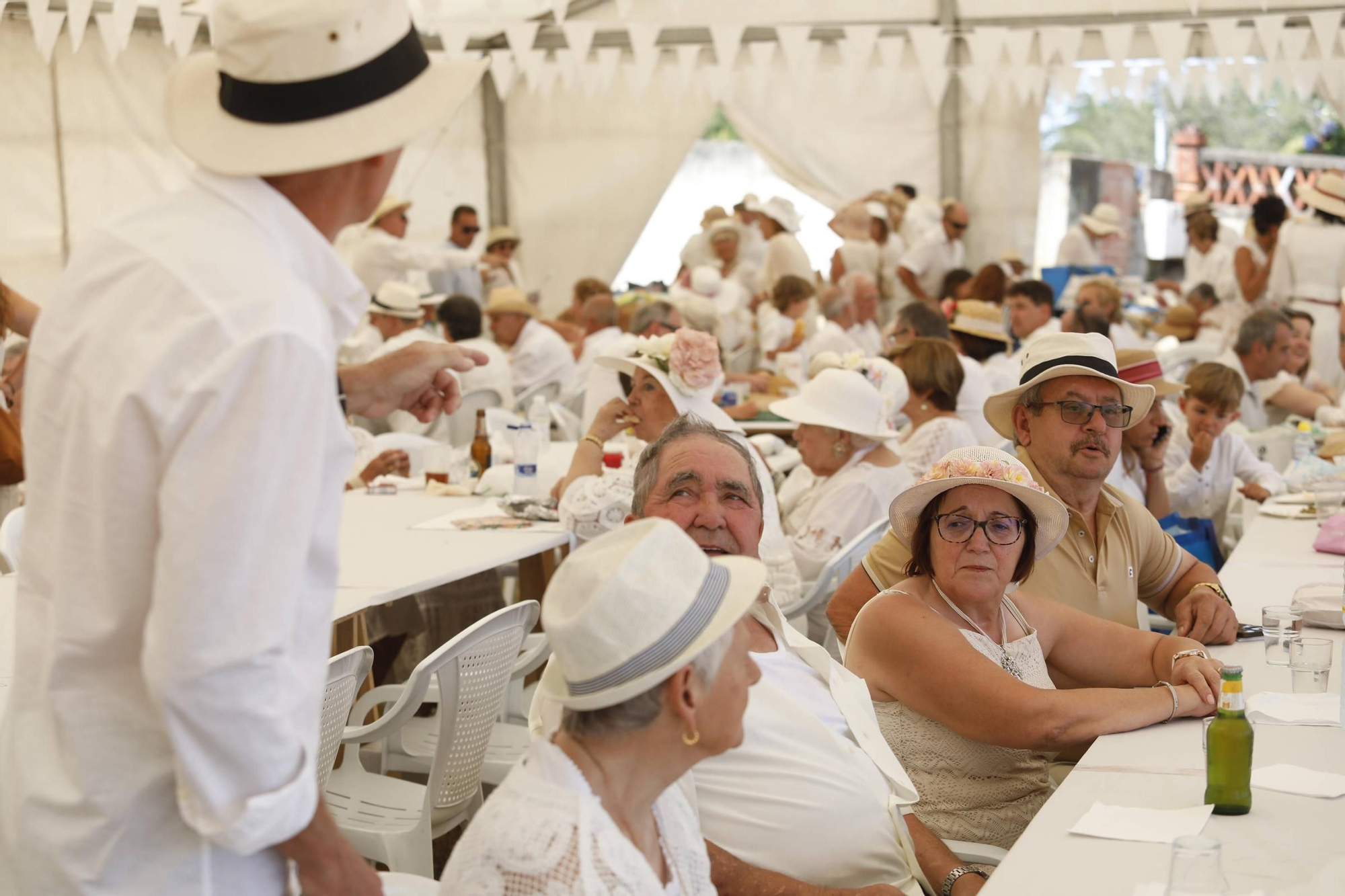 EN IMÁGENES | Popular comida de indianos en Trasona