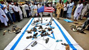 Membres de diverses organitzacions no governamentals reunits per protestar contra Israel i els seus aliats per l’assalt al vaixell turc amb destinació a Gaza.