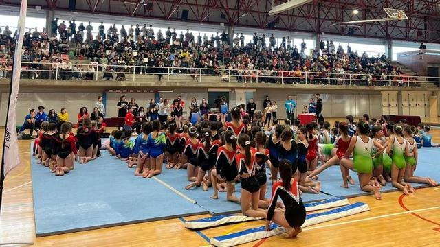 Figueres va acollir l’última jornada de la lliga territorial de gimnàstica artística dels JEEC. | EMPORDÀ