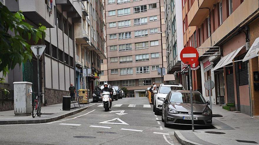 Calle Monte das Moas, en el tramo que se hará peatonal hoy.