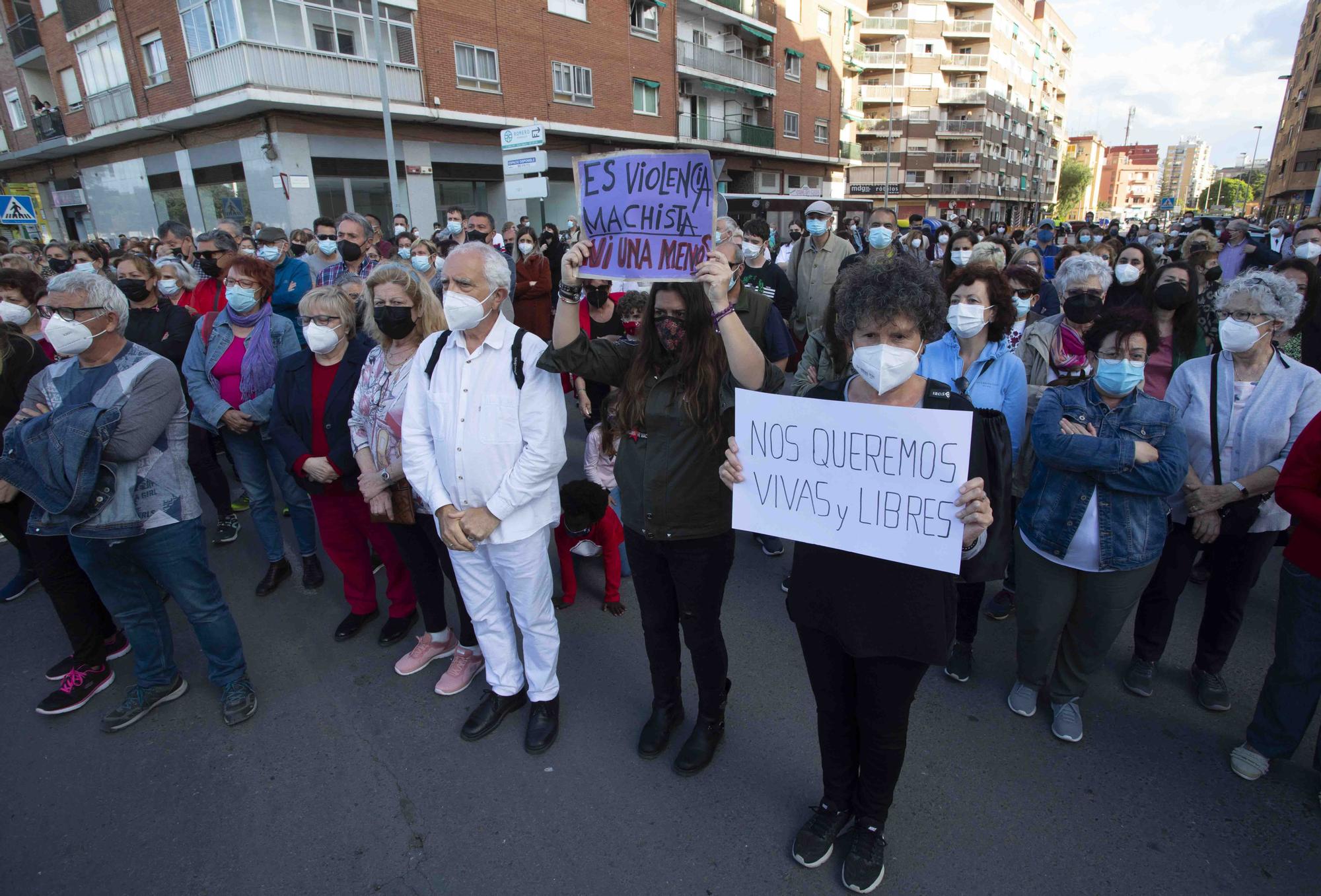 Condena y dolor en Sagunt por el asesinato de Soledad.