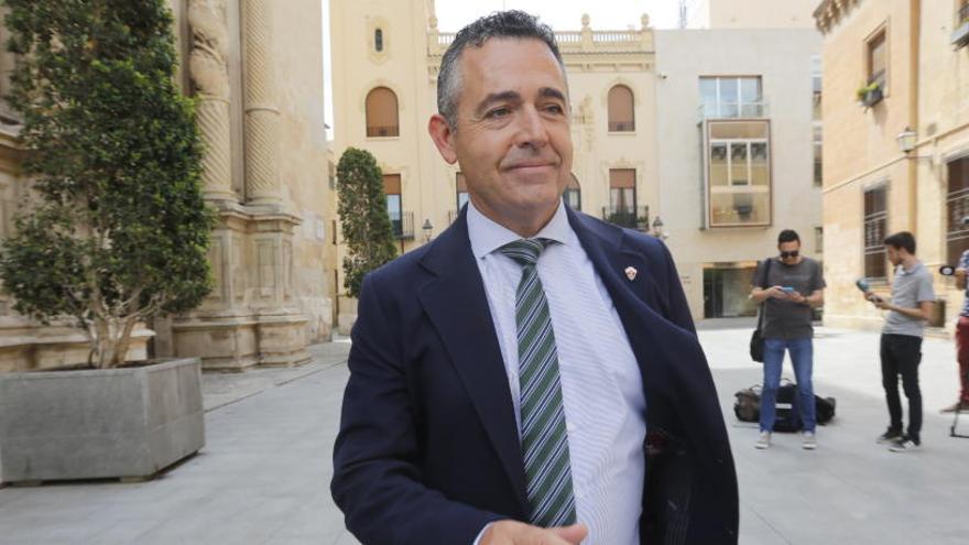 El Elche impone sus condiciones y exige 20 millones a los inversores