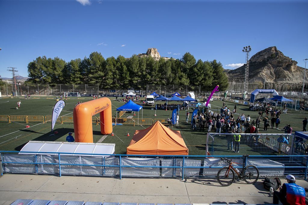 Duatlón en el campo de fútbol de Archena