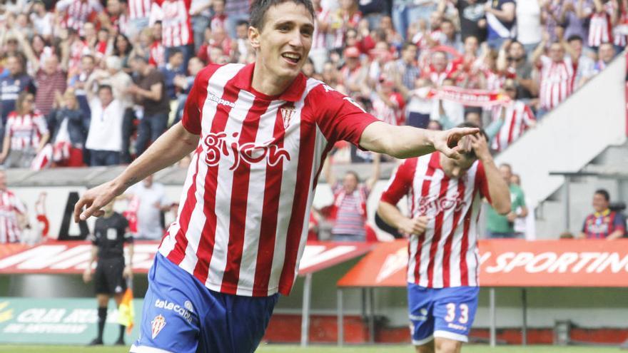 Scepovic celebra un gol en su etapa como jugador del Sporting.