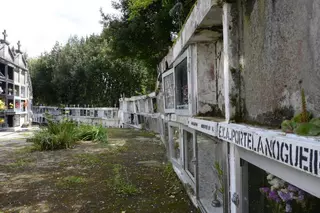 El cementerio de Tirán, en riesgo de derrumbe sobre el mar