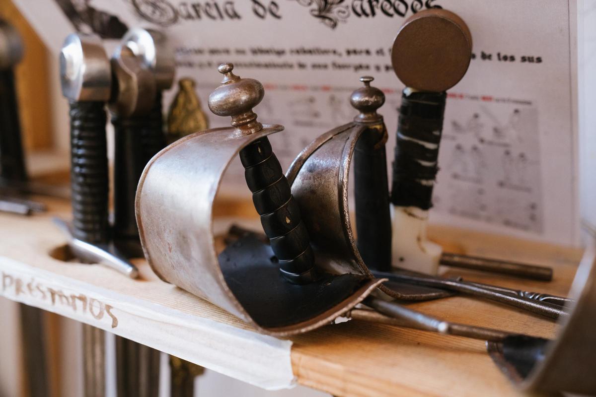 Algunas de las espadas de la Escuela de Esgrima Histórica de Madrid.