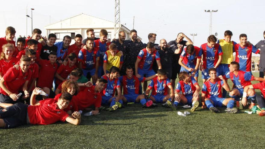 La celebración del pase a semifinales del Juvenil A