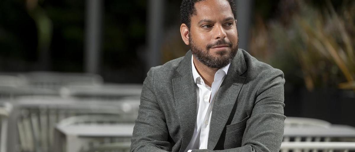 Carlota Camps entrevista a Ignacio Garriga, candidato de Vox el 12M.