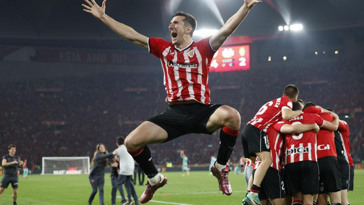 El Athletic celebra su victoria en la final de la Copa del Rey.