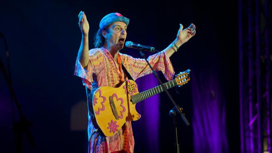 Manolo Vieira reúne en la sala Chistera a músicos y artistas en &#039;Juevesniando&#039;