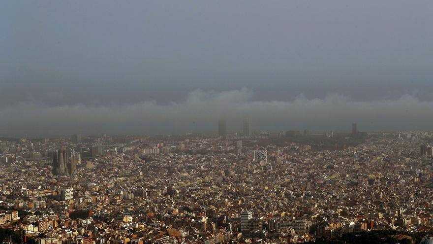 El tiempo anticiclónico endurece la contaminación en gran parte del país