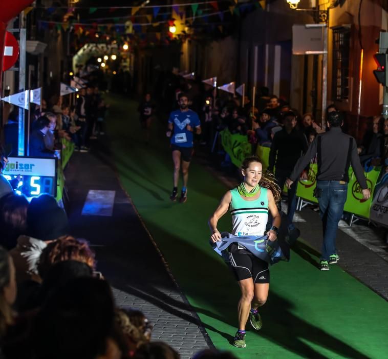 Búscate en la XVI San Silvestre de Rocafort