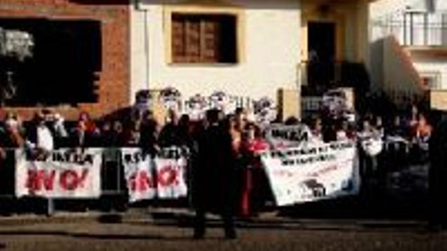 UNA NUEVA PROTESTA CONTRA LA REFINERIA