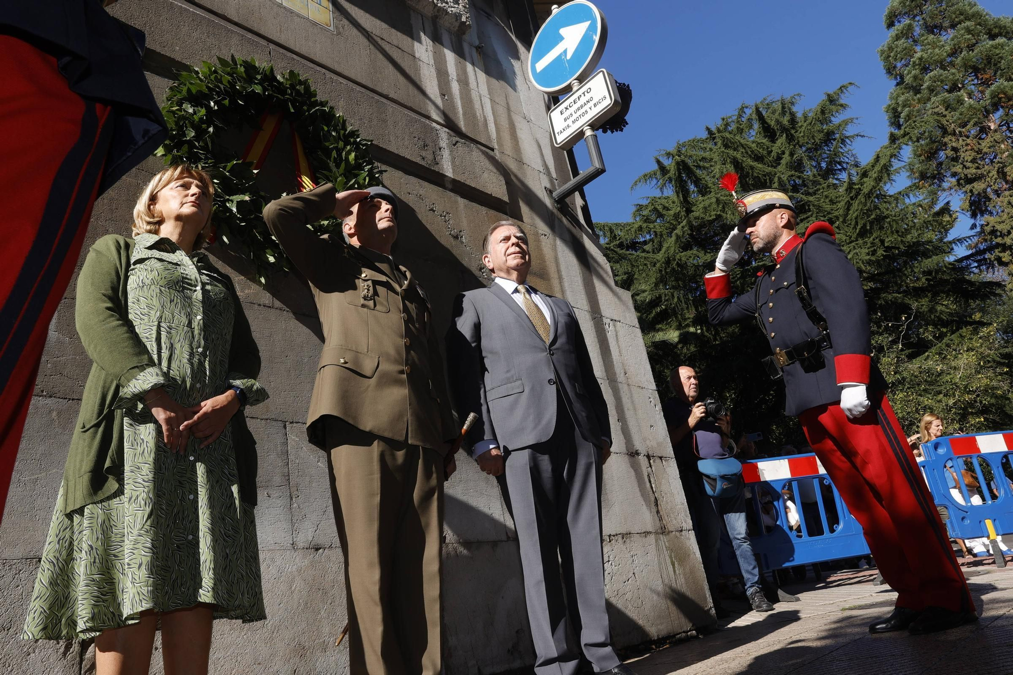 Parada militar en Oviedo para homenajear al Cabo Noval