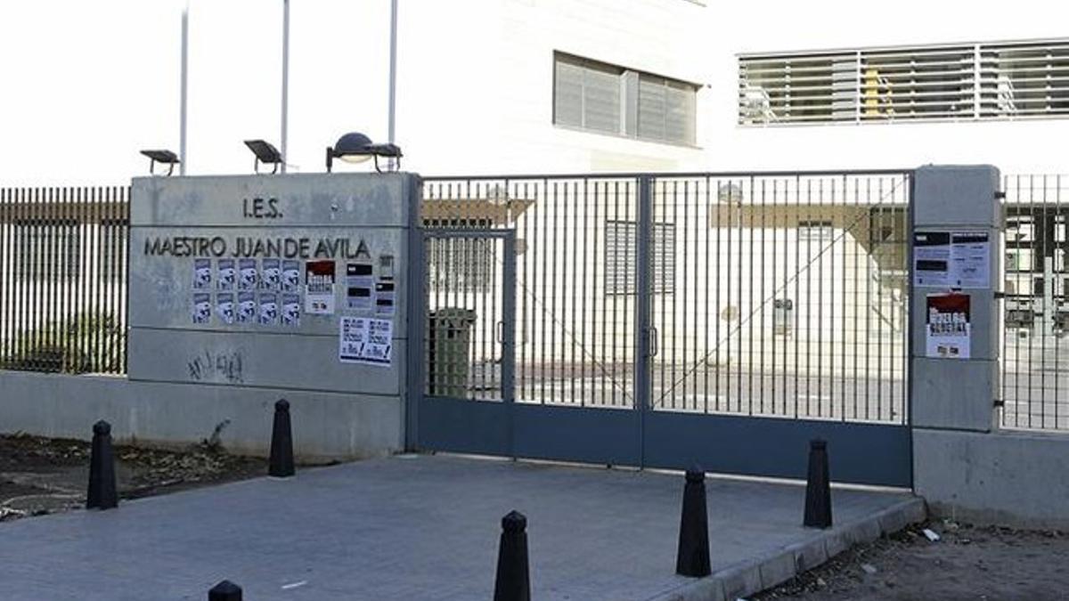 Exterior del instituto IES Juan de Ávila.