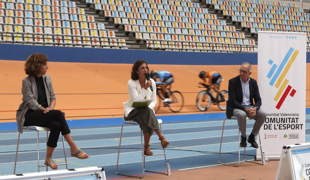 Presentación CEAR Ciclismo Velódromo Lluis Puig