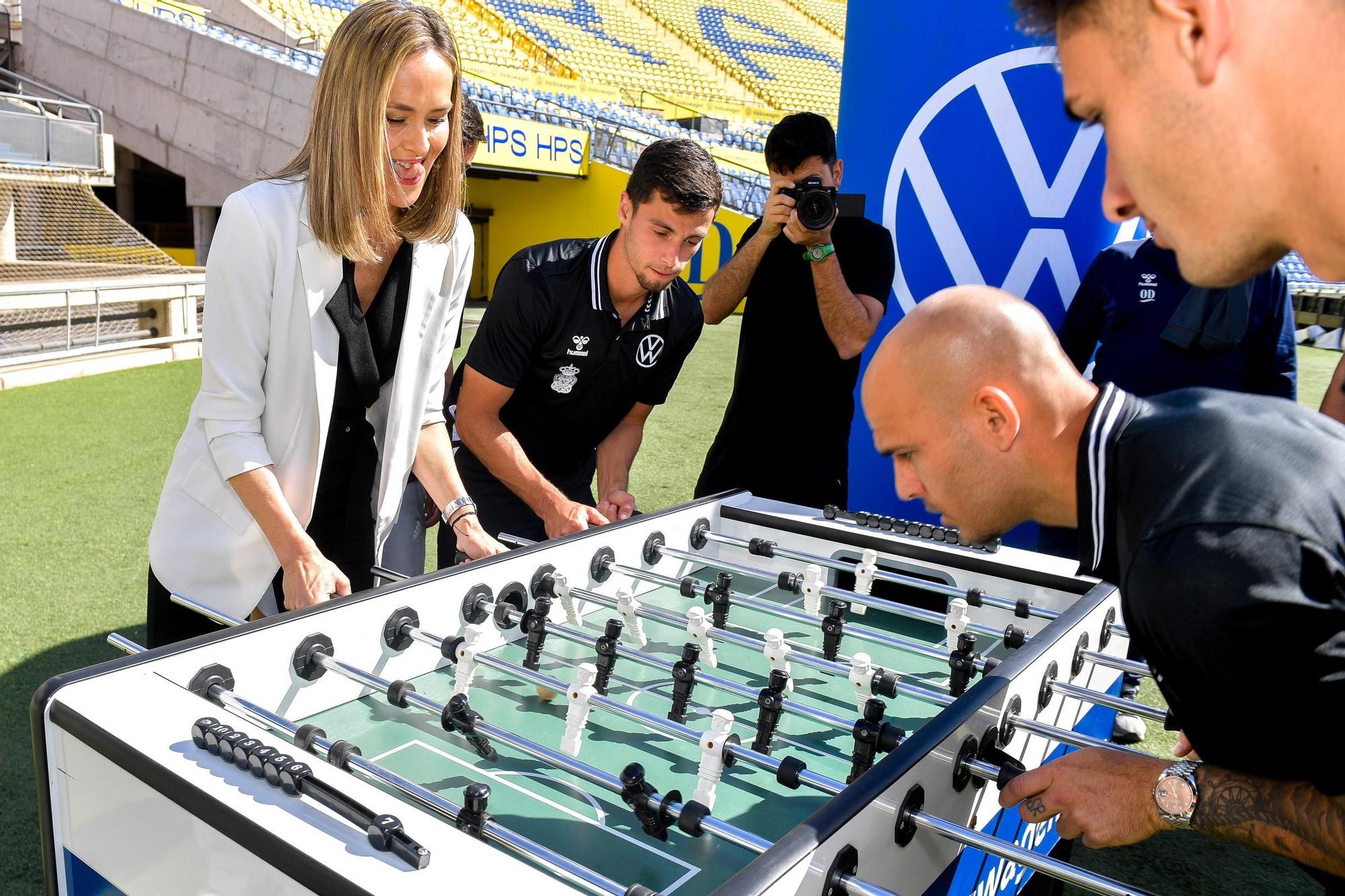 Entrega de coches Volkswagen a jugadores de la UD Las Palmas