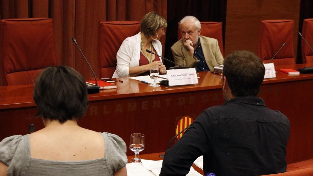 La comisión de la Operación Cataluña aprueba las conclusiones.