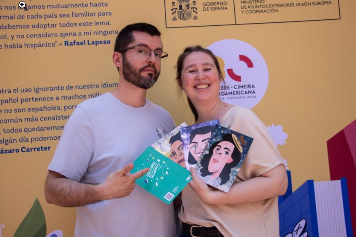 La historiadora Antònia Torelló y el ilustrador David García Vivancos.