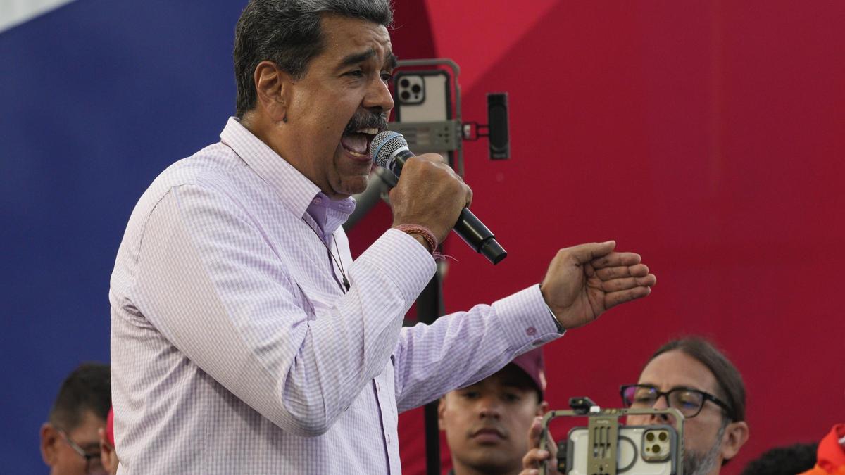 Maduro inflames tensions by insulting opponents