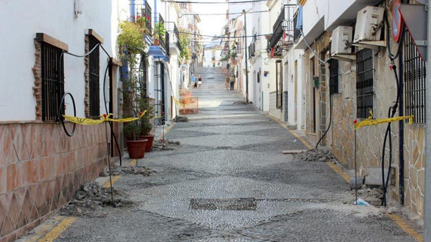 La céntrica calle Sevilla en Estepona.