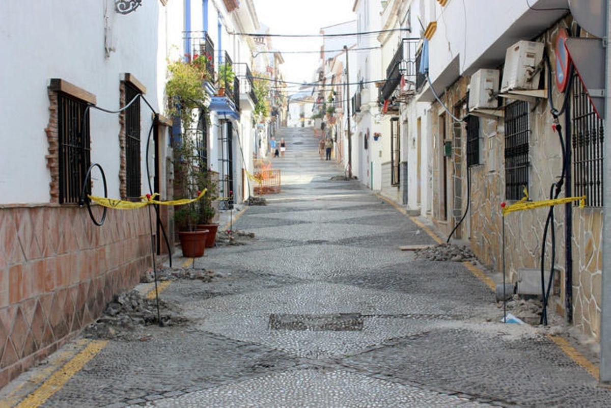 La céntrica calle Sevilla en Estepona.