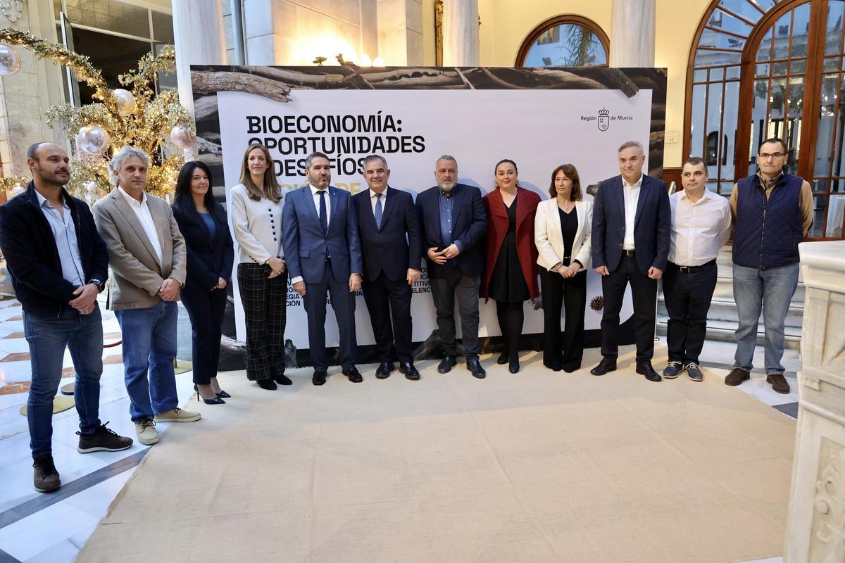 Los protagonistas del foro Bioeconomía: Oportunidades y desafíos.