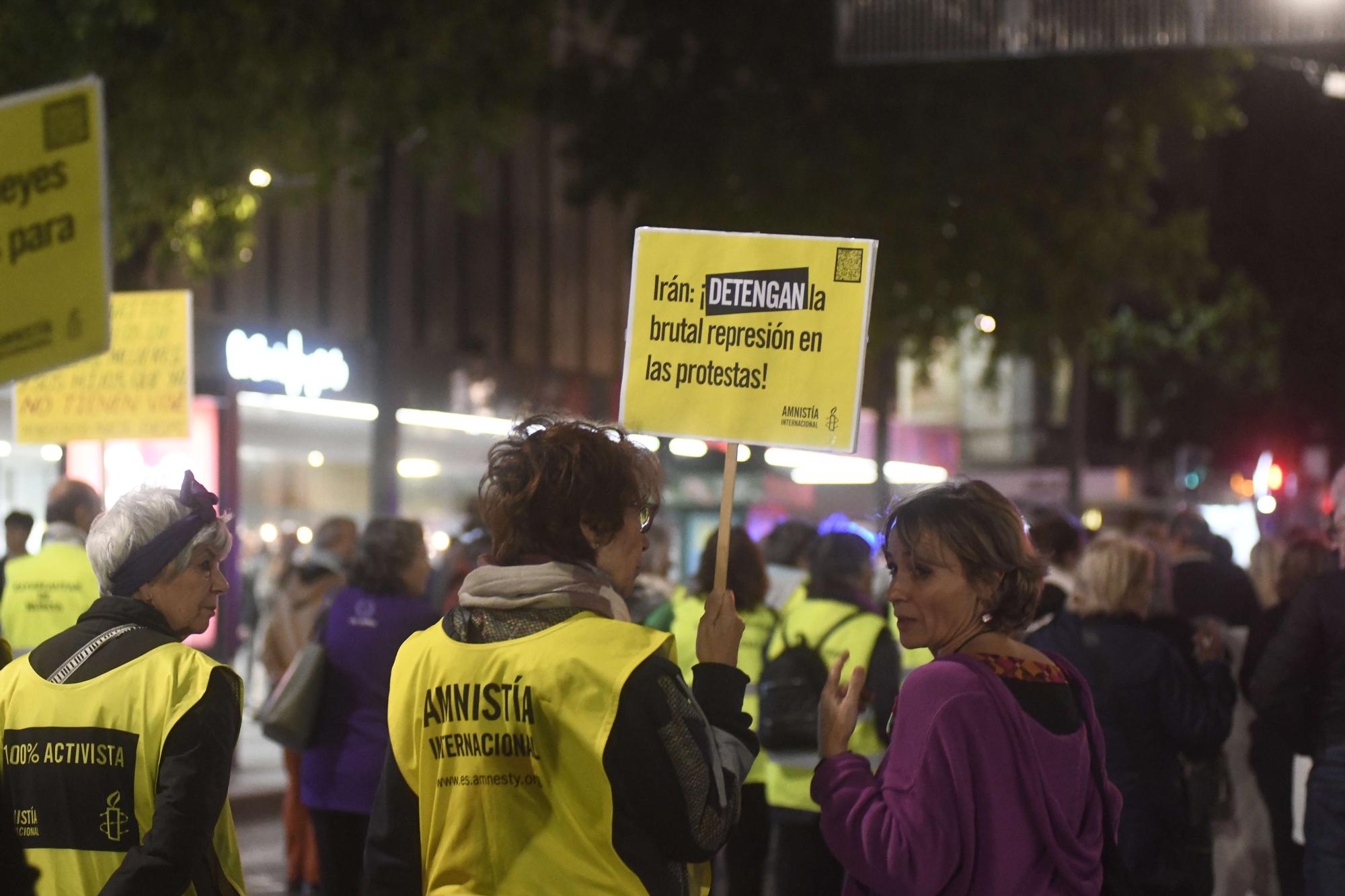 Las imágenes de la manifestación contra la violencia machista en Murcia