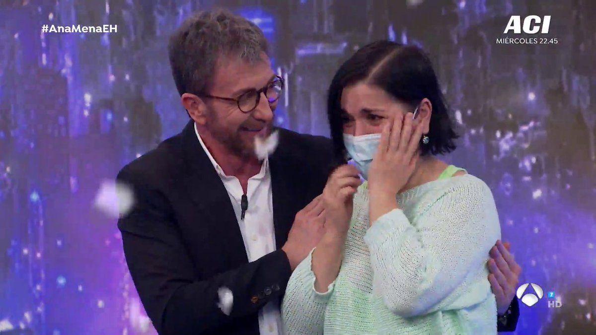 Pablo Motos y la ganadora del coche en &#039;El Hormiguero&#039;.