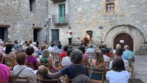 Un concierto en la localidad de Biescas, cuya población se duplica cada verano