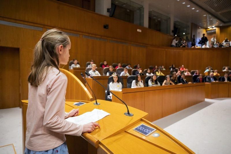 Pleno infantil en las Cortes