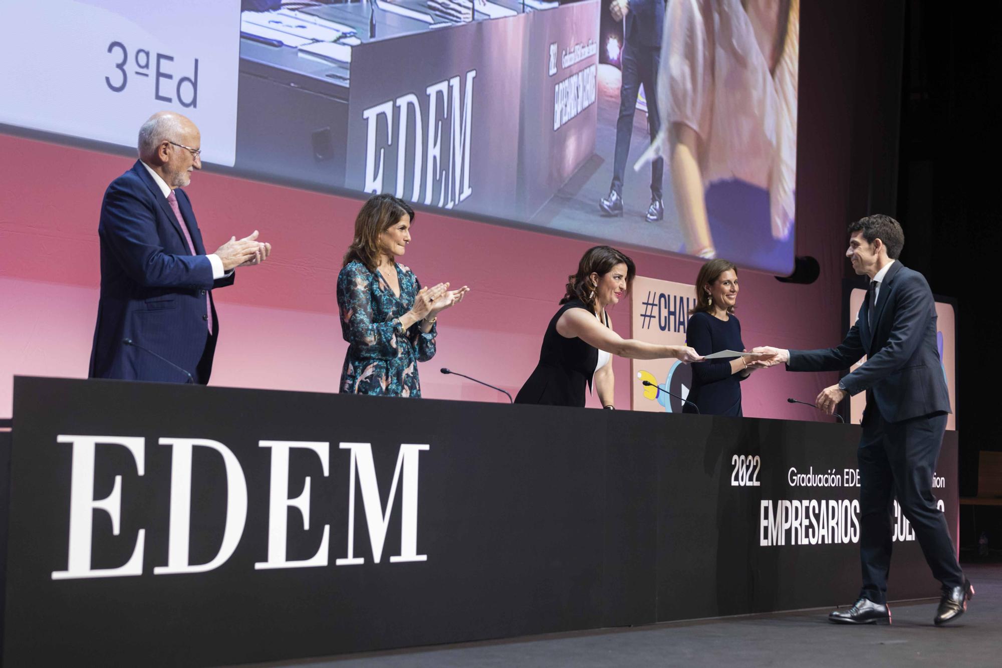 Graduación alumnos EDEM Escuela de Empresarios 2022 en València