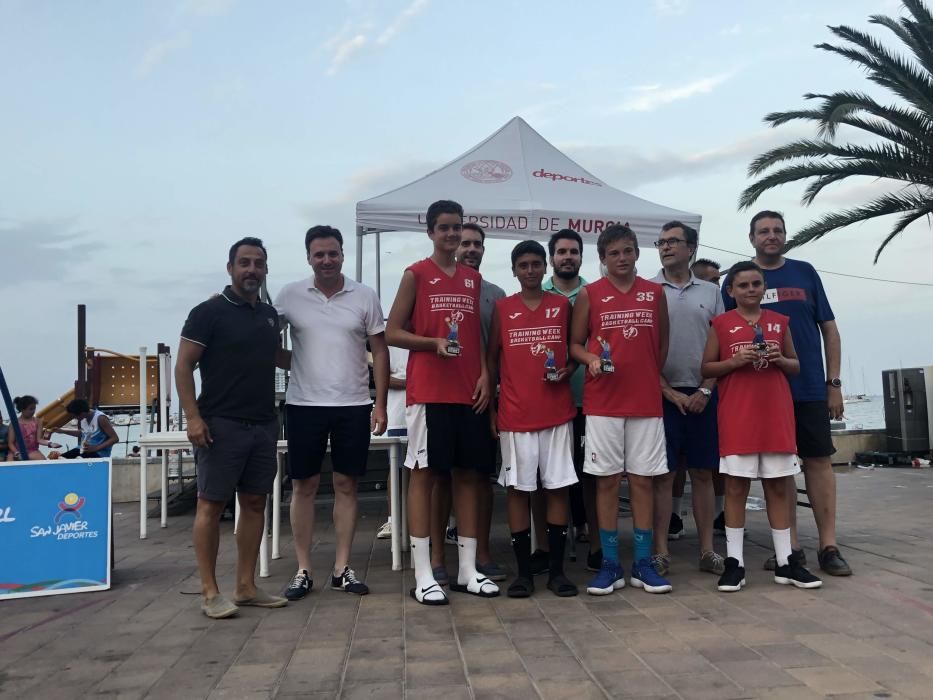 Entrega de premios del campeonato 3x3 La Ribera