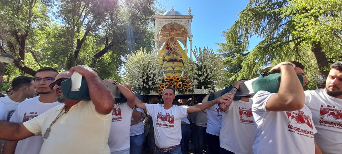 Bajá de la Virgen de la Sierra en Cabra