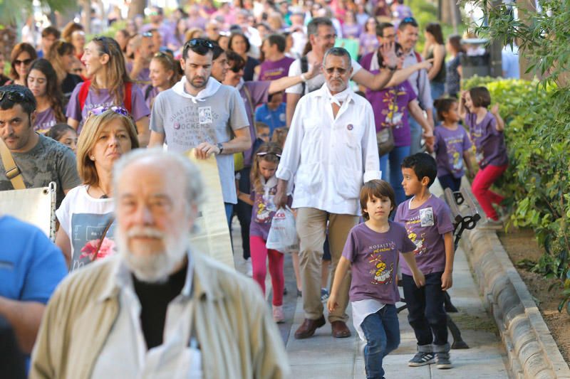 La 'festa del valencià' toma las calles de Torrent