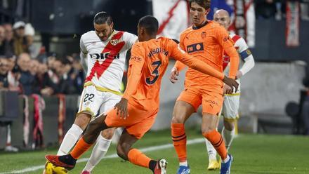 Resumen, goles y highlights del Rayo Vallecano 0 - 1 Valencia de la jornada 18 de LaLiga EA Sports