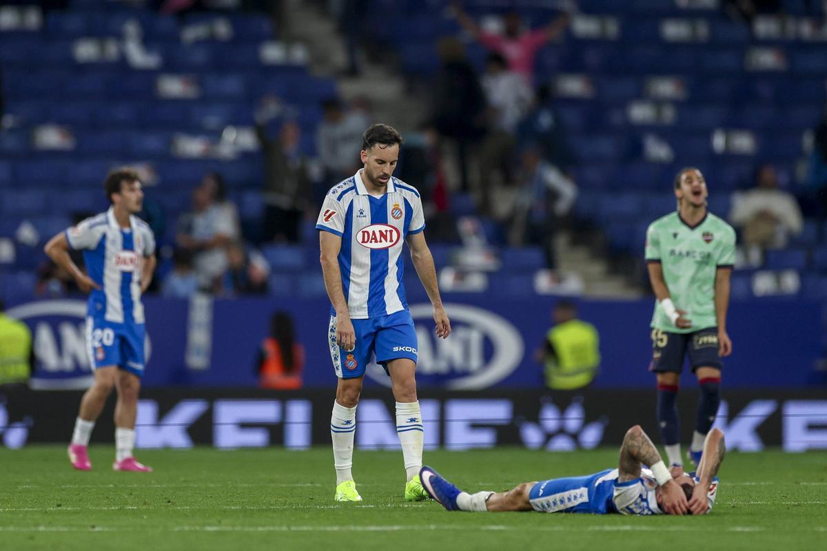 El Espanyol, abatido tras empatar contra el Levante