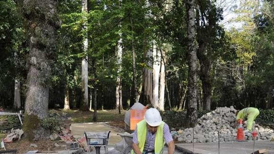 Construcción de un paso peatonal en O Rodo. // Bernabé/Javier Lalín