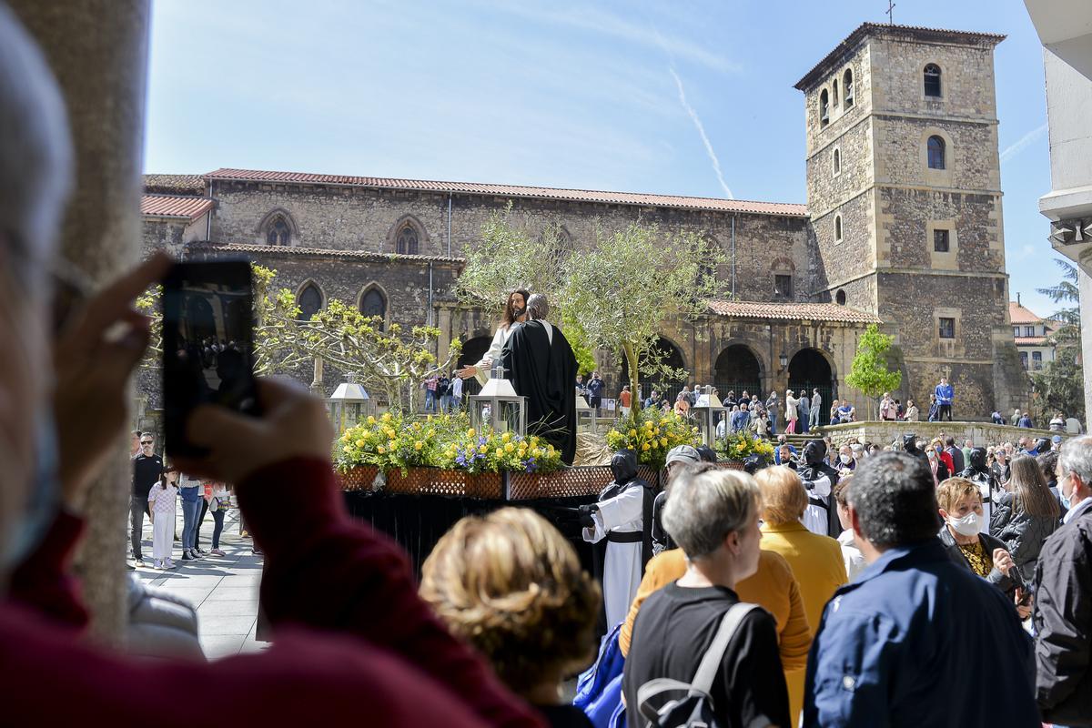 En imágenes: así fue la procesión de la hermandad del Beso de Judas En imágenes: así fue la procesión de la hermandad del Beso de Judas