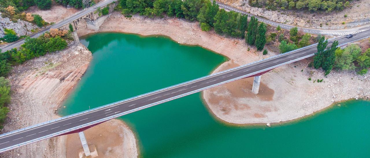 Imatge aèria del pantà d&#039;Oliana