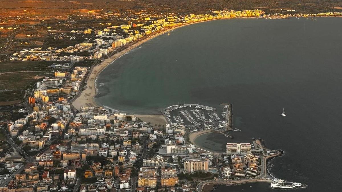 Mallorca, malgrat la seva condició insular, ha deixat de ser una illa per començar a funcionar com una metròpoli.